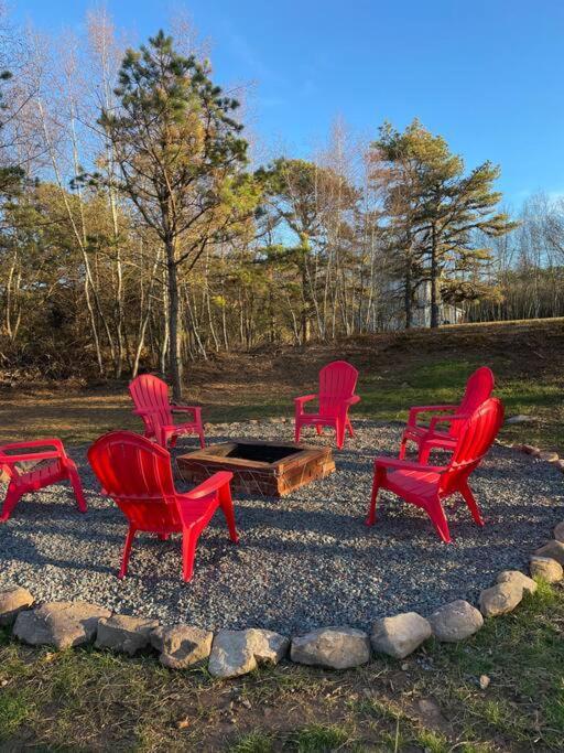 Quiet Private House W Hot Tub/Fire Pit/Games Villa Blakeslee Exterior photo